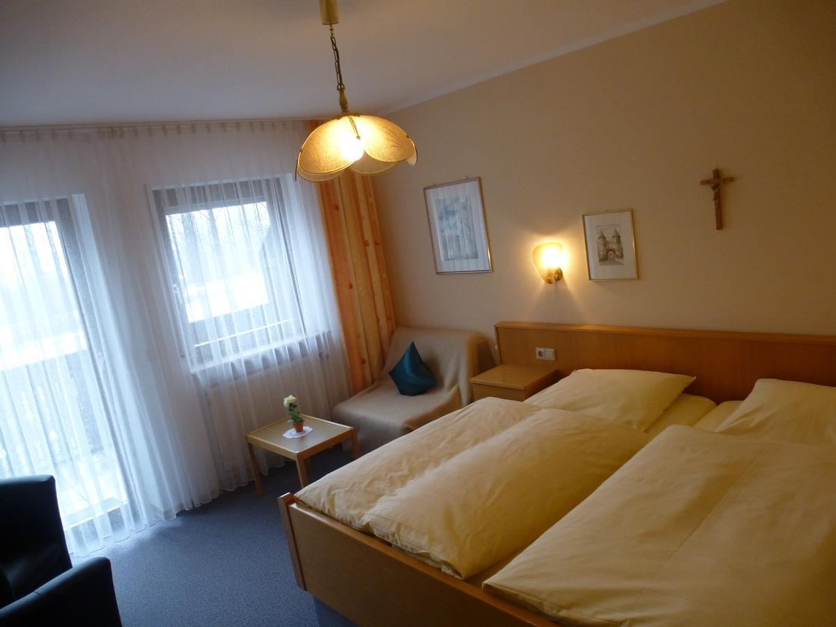 Hotel-Gasthof "Zum Bartl" Зульцбах-Розенберг Экстерьер фото